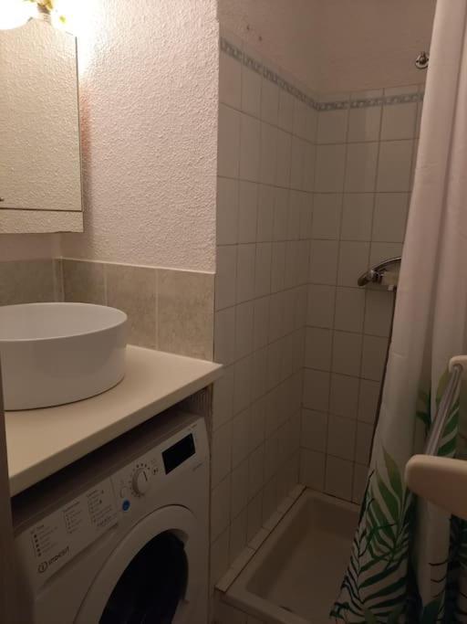Location Dans Residence Calme, Proche Mer Cavalaire-sur-Mer Buitenkant foto