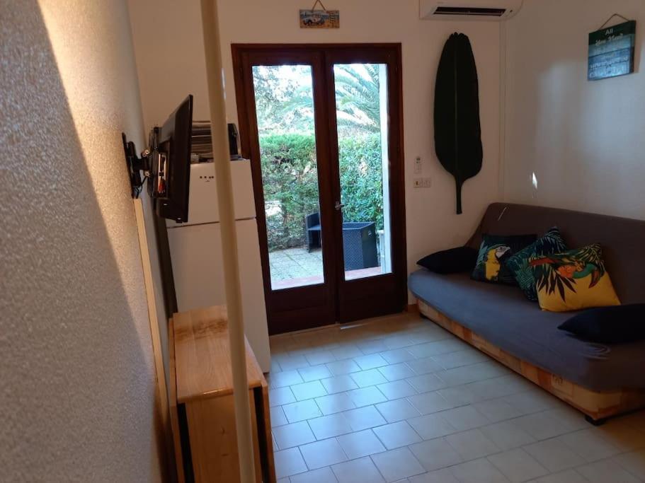 Location Dans Residence Calme, Proche Mer Cavalaire-sur-Mer Buitenkant foto